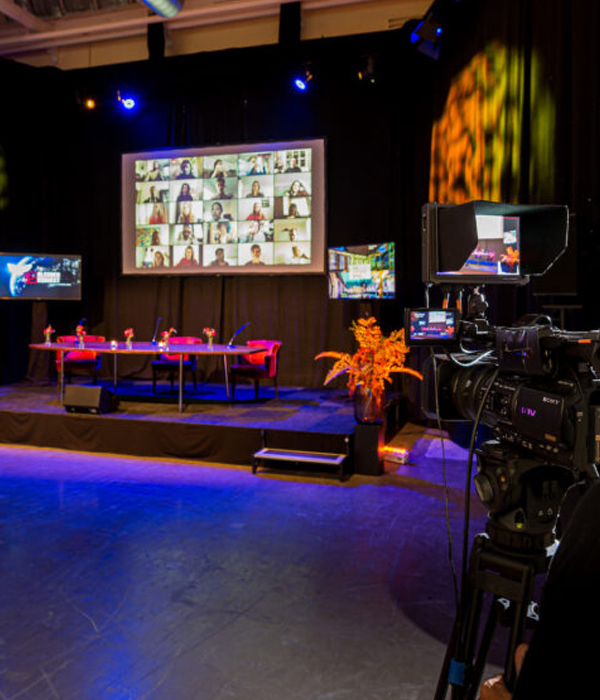 Professionele apparatuur verhuurd door Clipperms voor een livestream